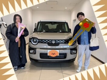 キャラバンアイボリー×ホワイト２トーン